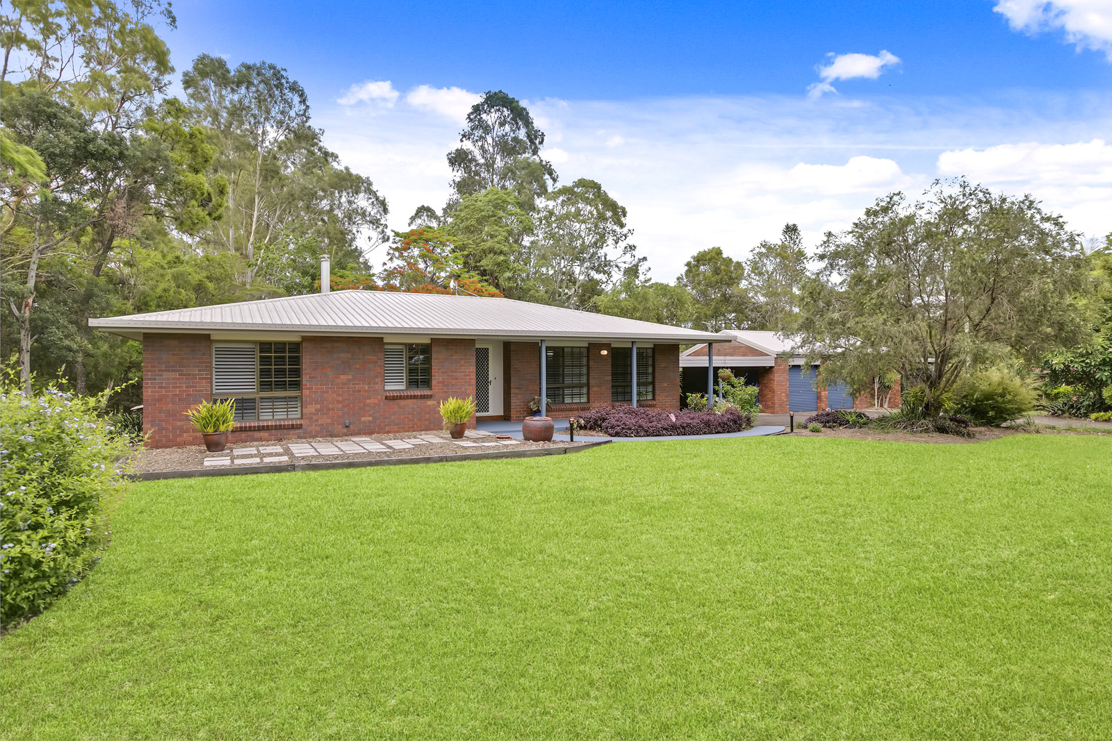 5 SHORTHORN CRESCENT, KUREELPA QLD 4560 Roger Loughnan Real Estate